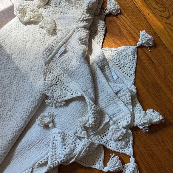 Anthropologie Crochet Graciela Coverlet